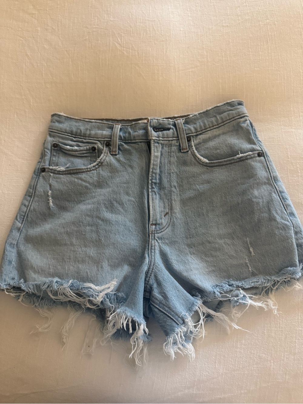Abercrombie 90s Relaxed High Rise Cutoff Denim Shorts